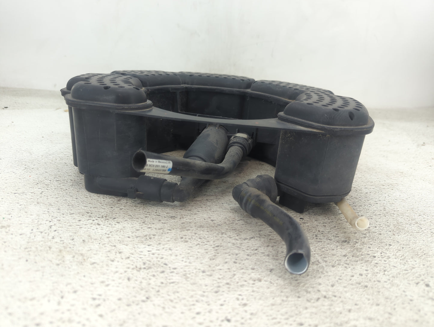 2013 Volkswagen Jetta Fuel Vapor Charcoal Canister - Oemusedautoparts1.com
