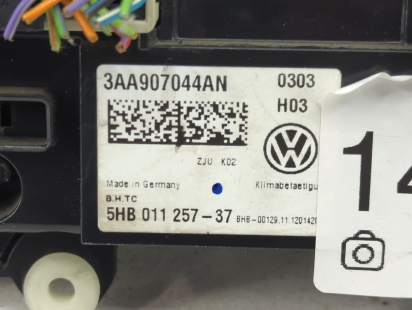 2012-2014 Volkswagen Jetta Climate Control Module Temperature AC/Heater Replacement P/N:3AA907044AN 5HB011257-37 Fits OEM Us
