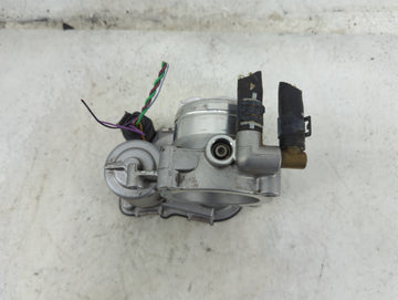 2011-2016 Volkswagen Jetta Throttle Body P/N:06G133062J A2C53405184 Fits Fits 2011 2012 2013 2014 2015 2016 OEM Used Auto Parts