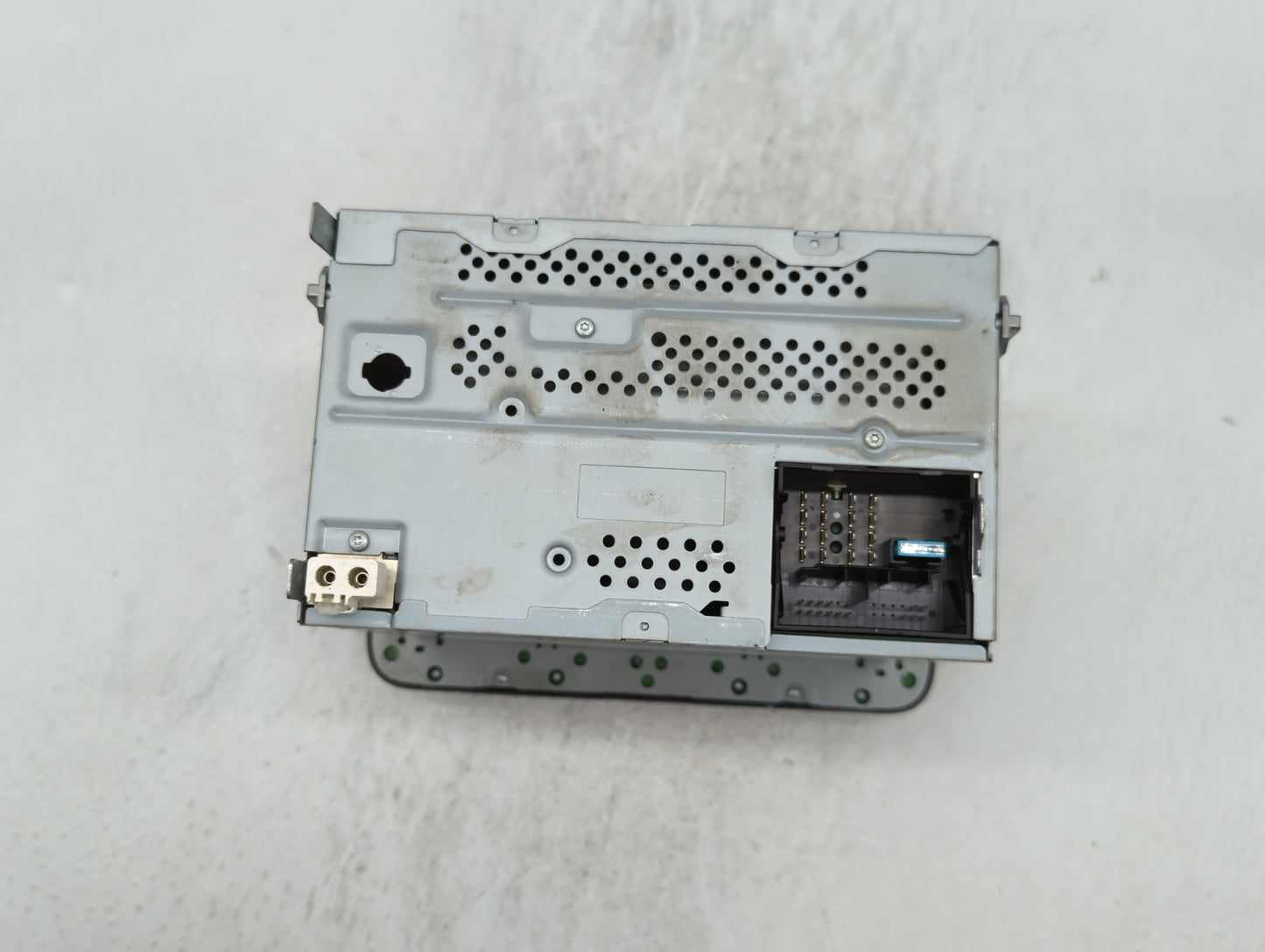 2011-2014 Volkswagen Jetta Am Fm Cd Player Radio Receiver - Oemusedautoparts1.com
