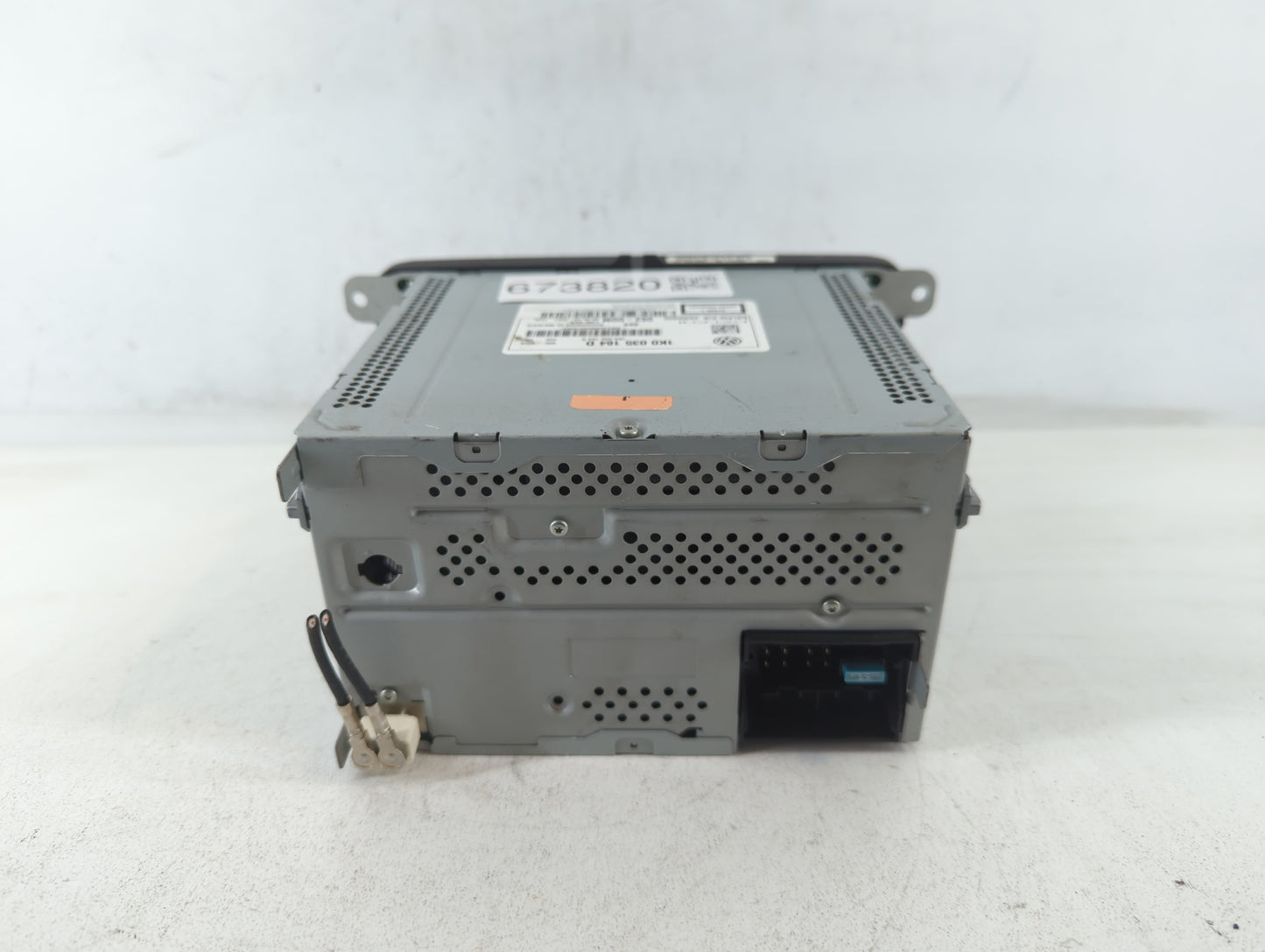 2012-2015 Volkswagen Passat Am Fm Cd Player Radio Receiver - Oemusedautoparts1.com