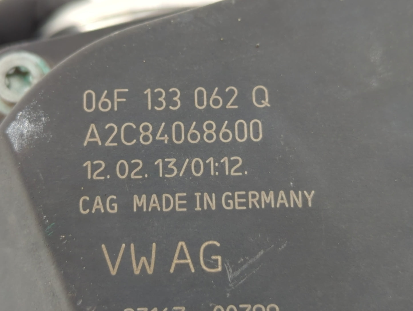 2009-2018 Volkswagen Tiguan Throttle Body P/N:06F 133 062 Q 06F 133 062 J Fits OEM Used Auto Parts - Oemusedautoparts1.com