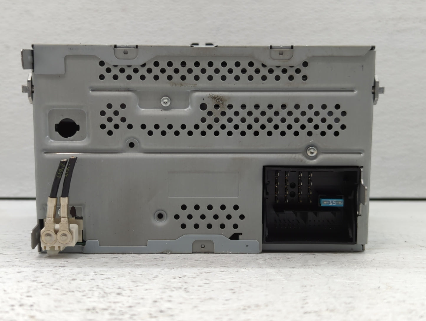 2009-2017 Volkswagen Tiguan Radio AM FM Cd Player Receiver Replacement P/N:5N0 035 164 D Fits OEM Used Auto Parts - Oemuseda