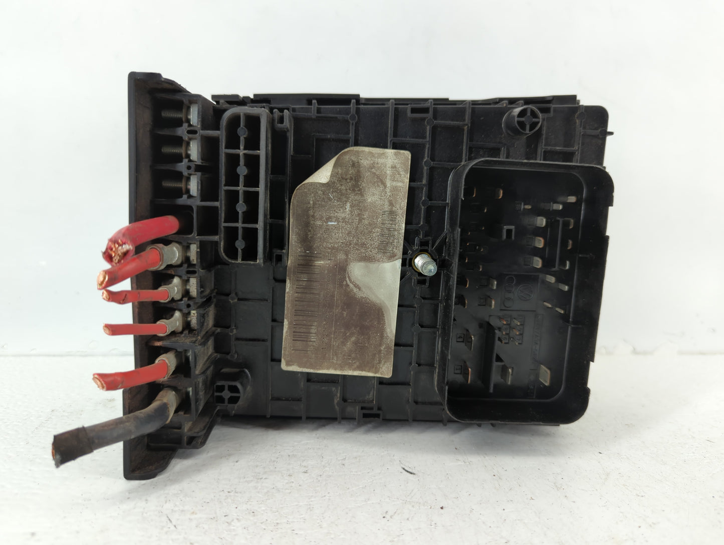 2012-2018 Volkswagen Tiguan Fusebox Fuse Box Panel Relay Module P/N:6359-5743 3C0 937 125A Fits OEM Used Auto Parts - Oemuse