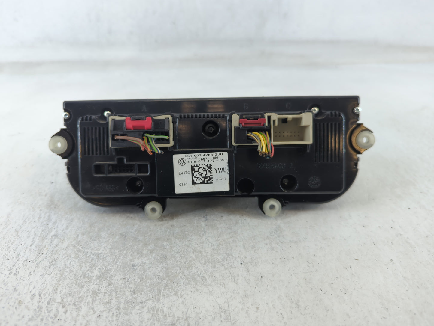2013-2015 Volkswagen Tiguan Climate Control Module Temperature AC/Heater Replacement P/N:561 907 426 A Fits Fits 2013 2014 2