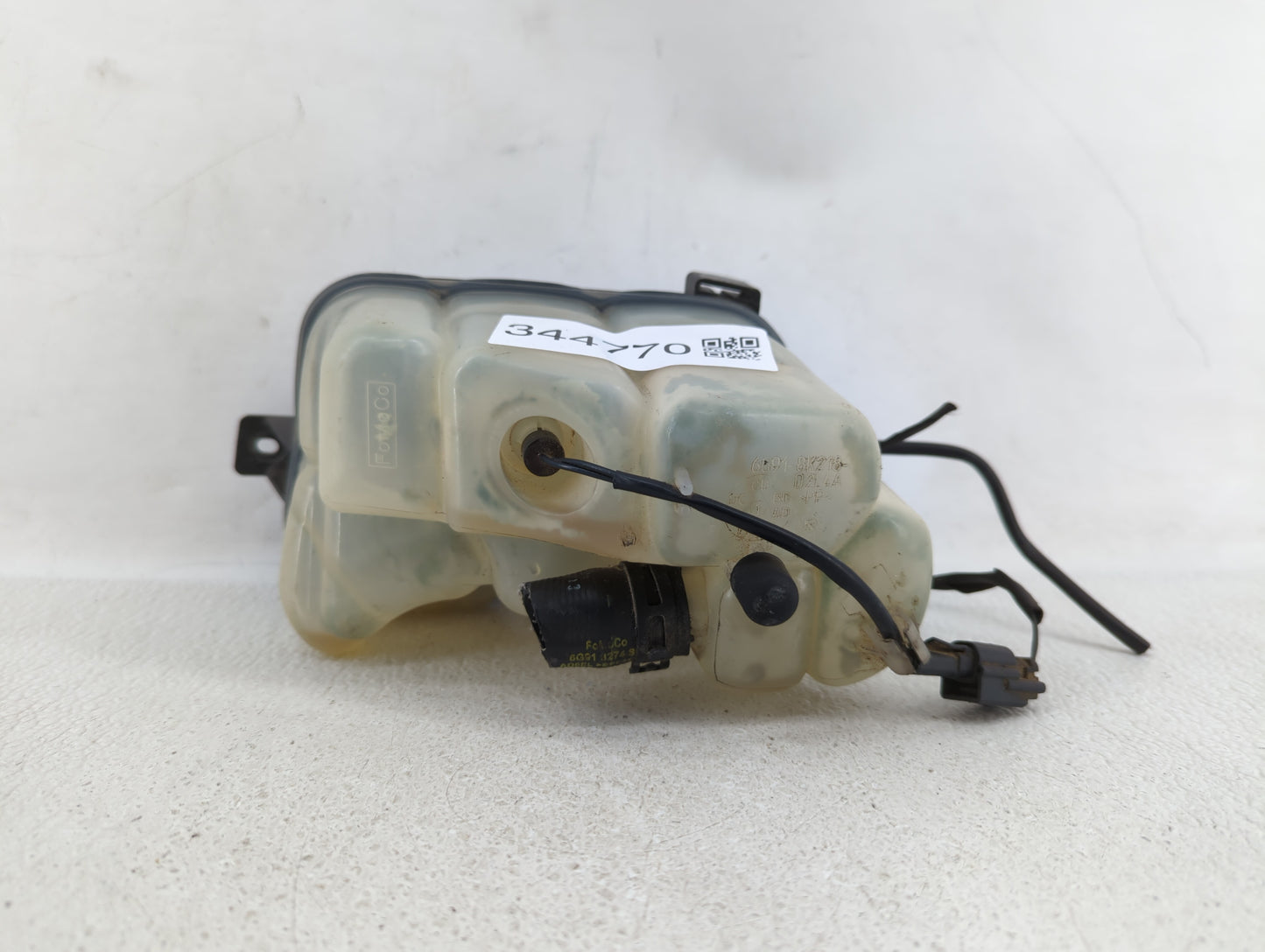 2009-2016 Volvo S60 Radiator Coolant Overflow Expansion Tank Bottle - Oemusedautoparts1.com