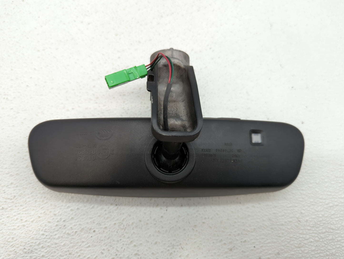 2013 Volvo S60 Interior Rear View Mirror Replacement OEM P/N:GNTX-480 E11025891, E11015891, 350-0219 Fits Fits 2012 OEM Used