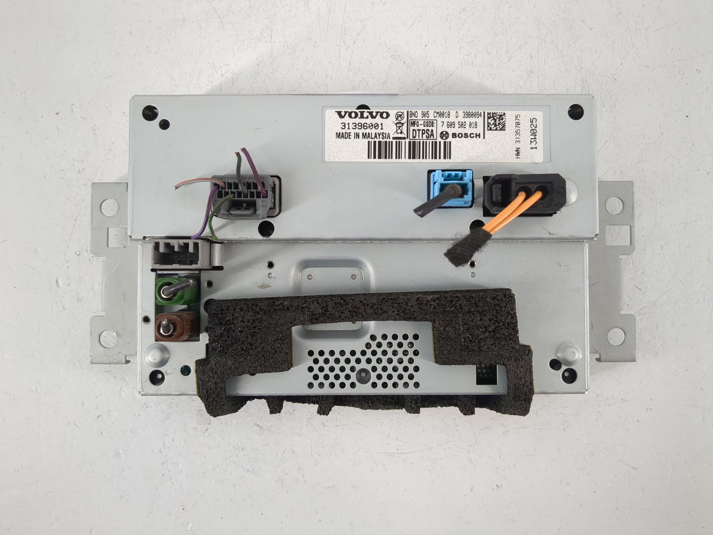 2013-2013 Volvo V60 Information Display Screen - Oemusedautoparts1.com