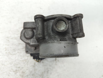2015-2016 Volvo V60 Throttle Body P/N:31331277 Fits Fits 2013 2014 2015 2016 OEM Used Auto Parts