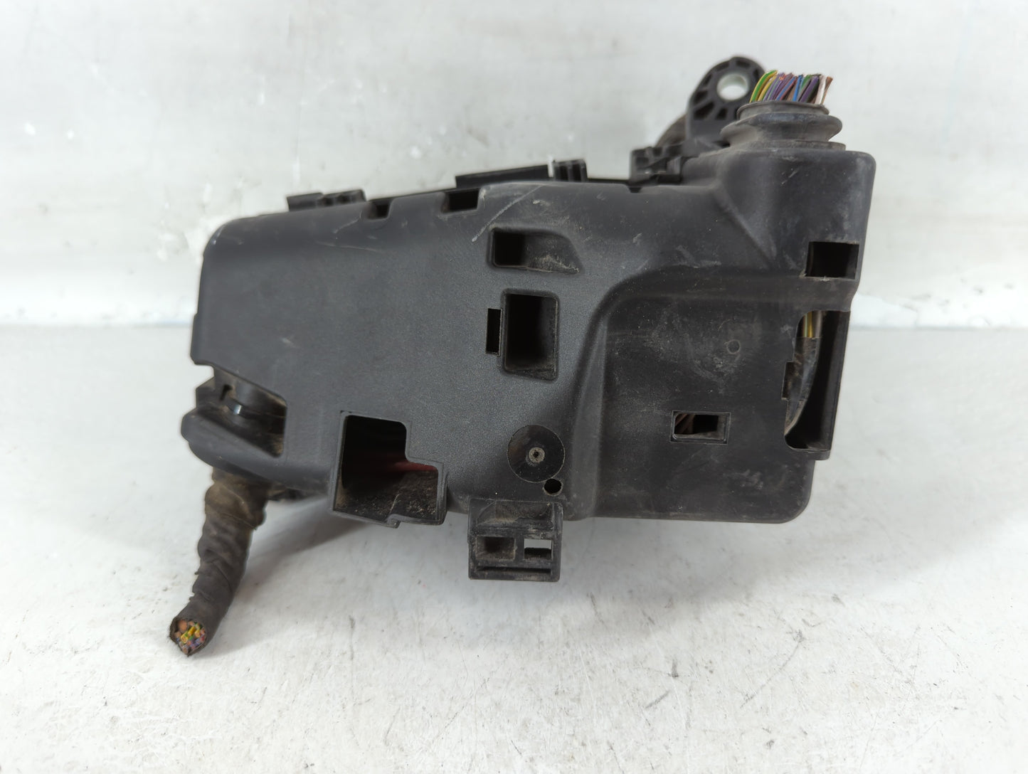 2013 Volvo V60 Fusebox Fuse Box Panel Relay Module P/N:31346538 Fits Fits 2011 2012 2014 OEM Used Auto Parts - Oemusedautopa