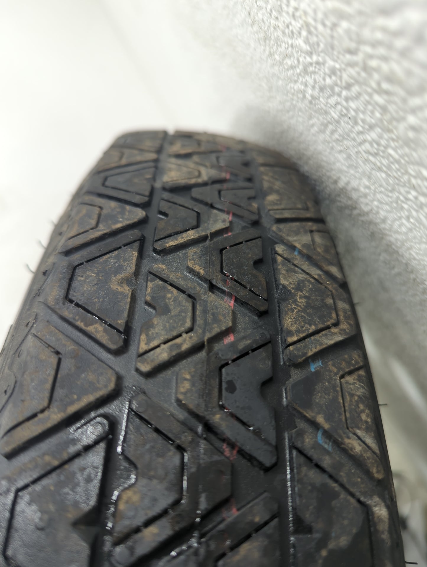 2007-2016 Volvo Xc70 Spare Donut Tire Wheel Rim Oem Black - Oemusedautoparts1.com