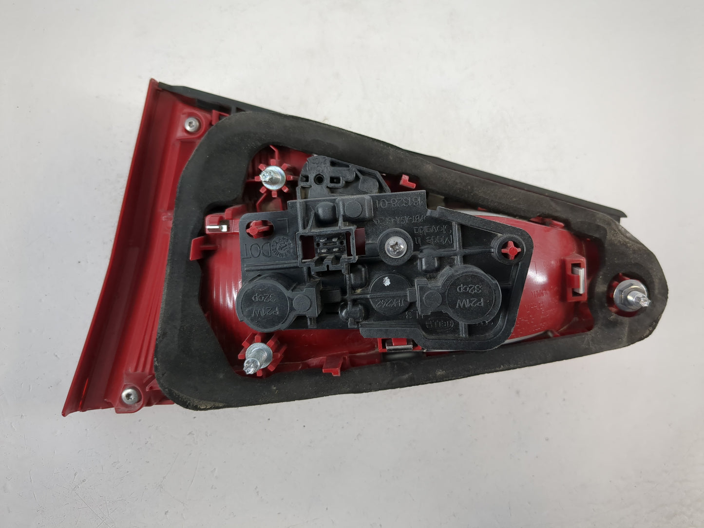 2013-2016 Audi A4 Tail Light Assembly Passenger Right OEM P/N:01091501 Fits Fits 2013 2014 2015 2016 OEM Used Auto Parts - O