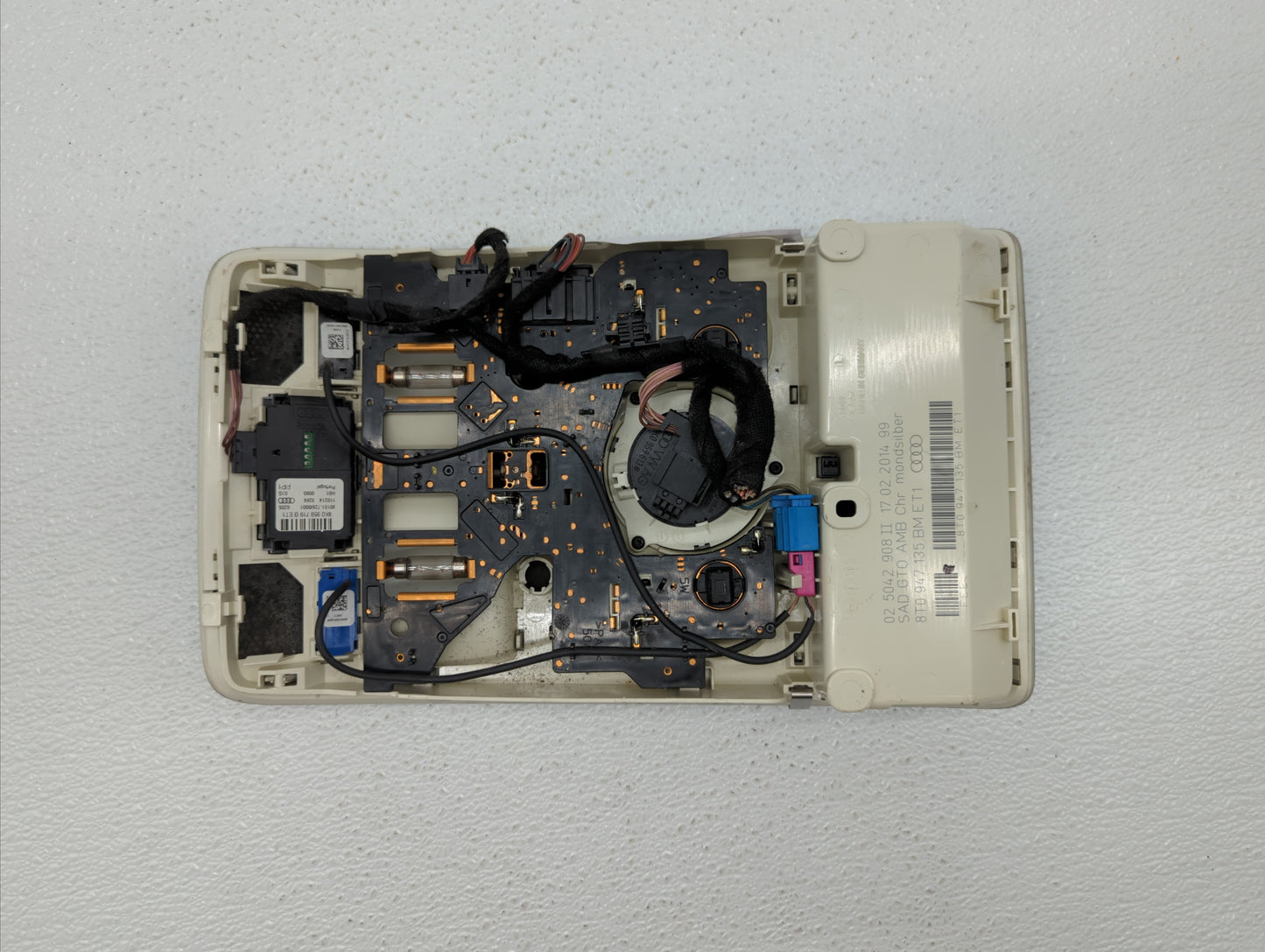 Audi A4 Overhead Console W/rear Climate Control - Oemusedautoparts1.com