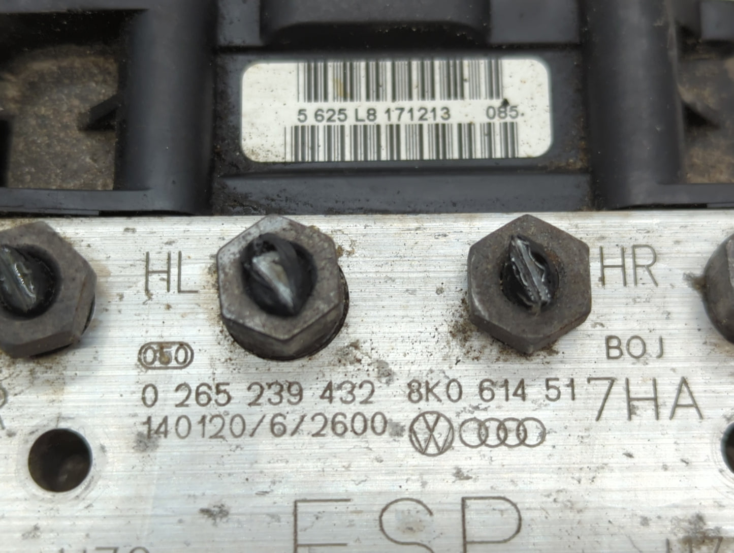 2014-2016 Audi A4 ABS Pump Control Module Replacement P/N:8K0 907 379 CP 8K0 907 379, 8K0 614 51 Fits Fits 2014 2015 2016 20