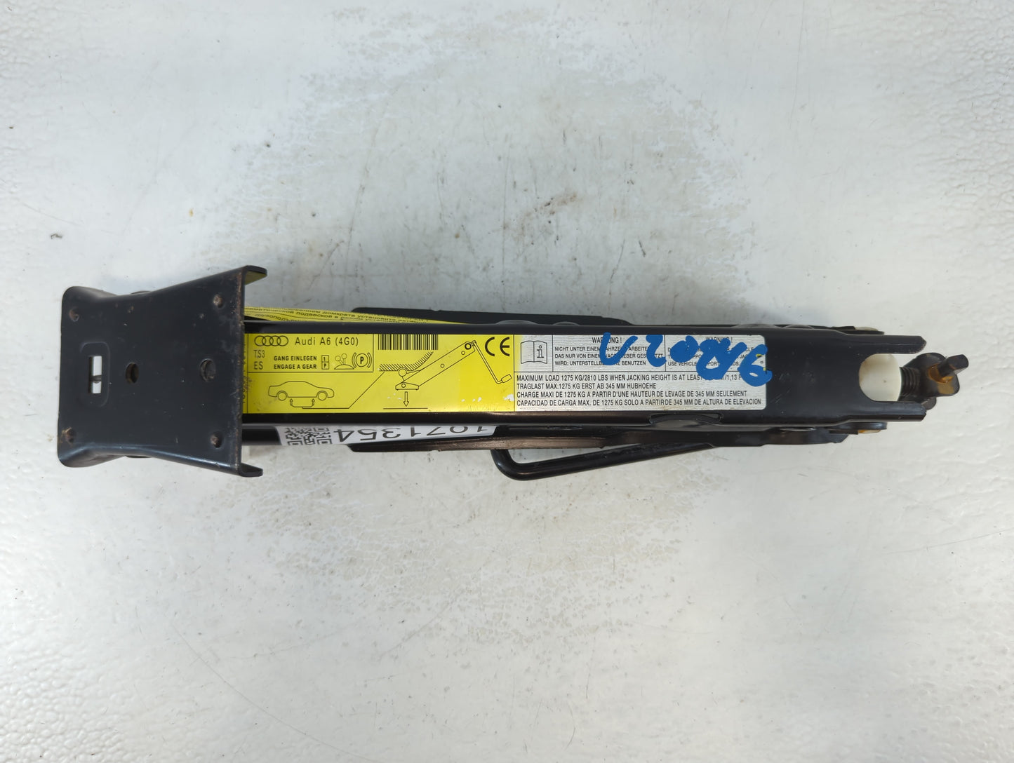 2014 Audi A6 Spare Scissor Car Jack - Oemusedautoparts1.com