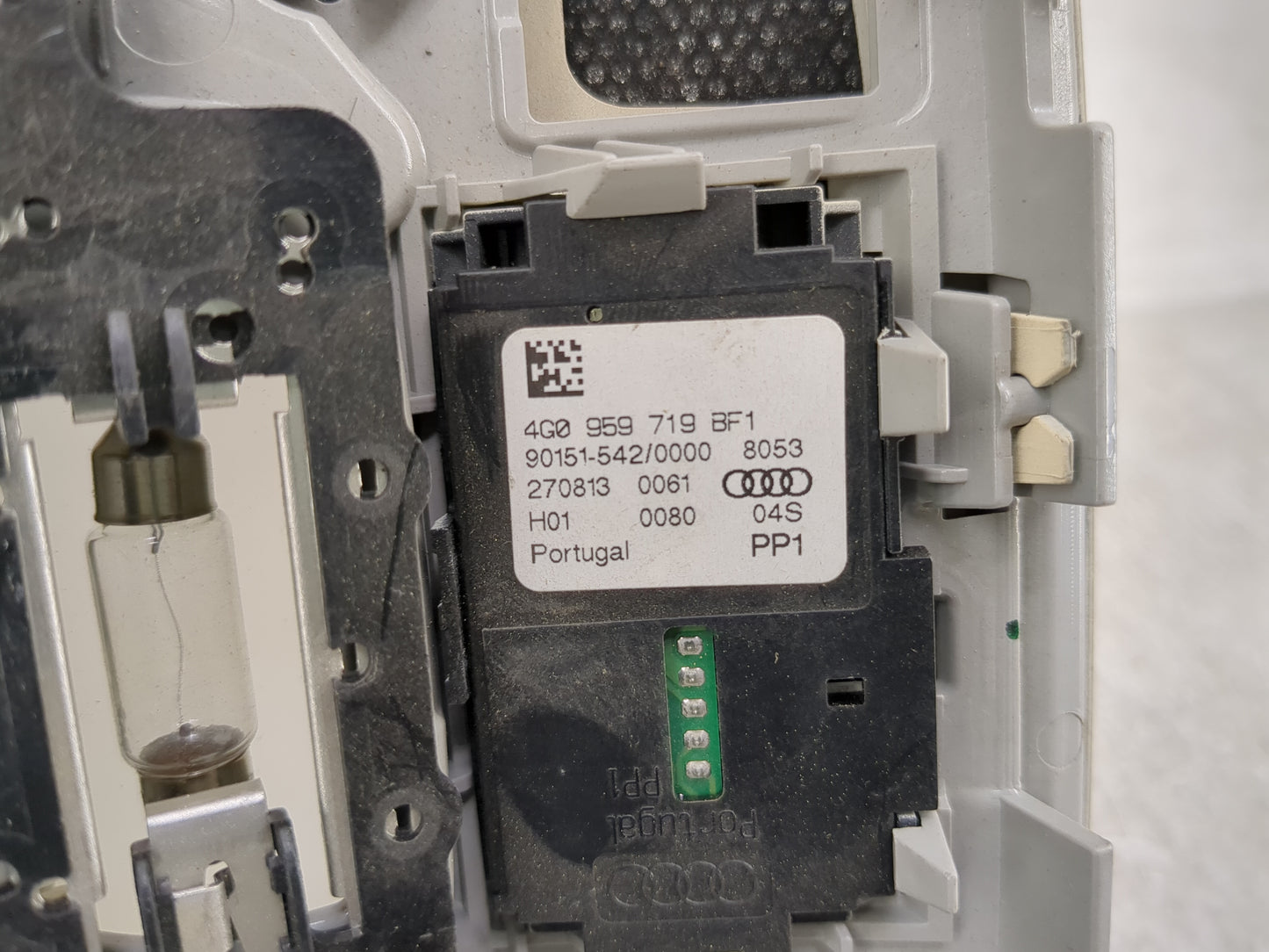 2012-2018 Audi A6 Overhead Roof Console 1458251 - Oemusedautoparts1.com