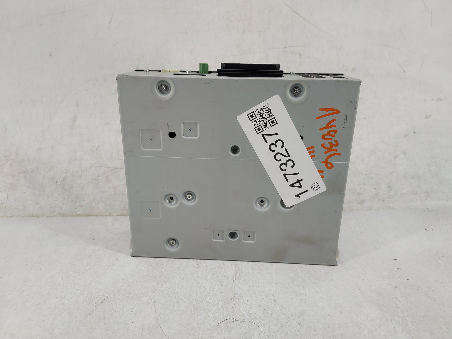 2010-2015 Audi A6 Radio AM FM Cd Player Receiver Replacement P/N:4G0035082G 4G0035082 Fits OEM Used Auto Parts - Oemusedauto