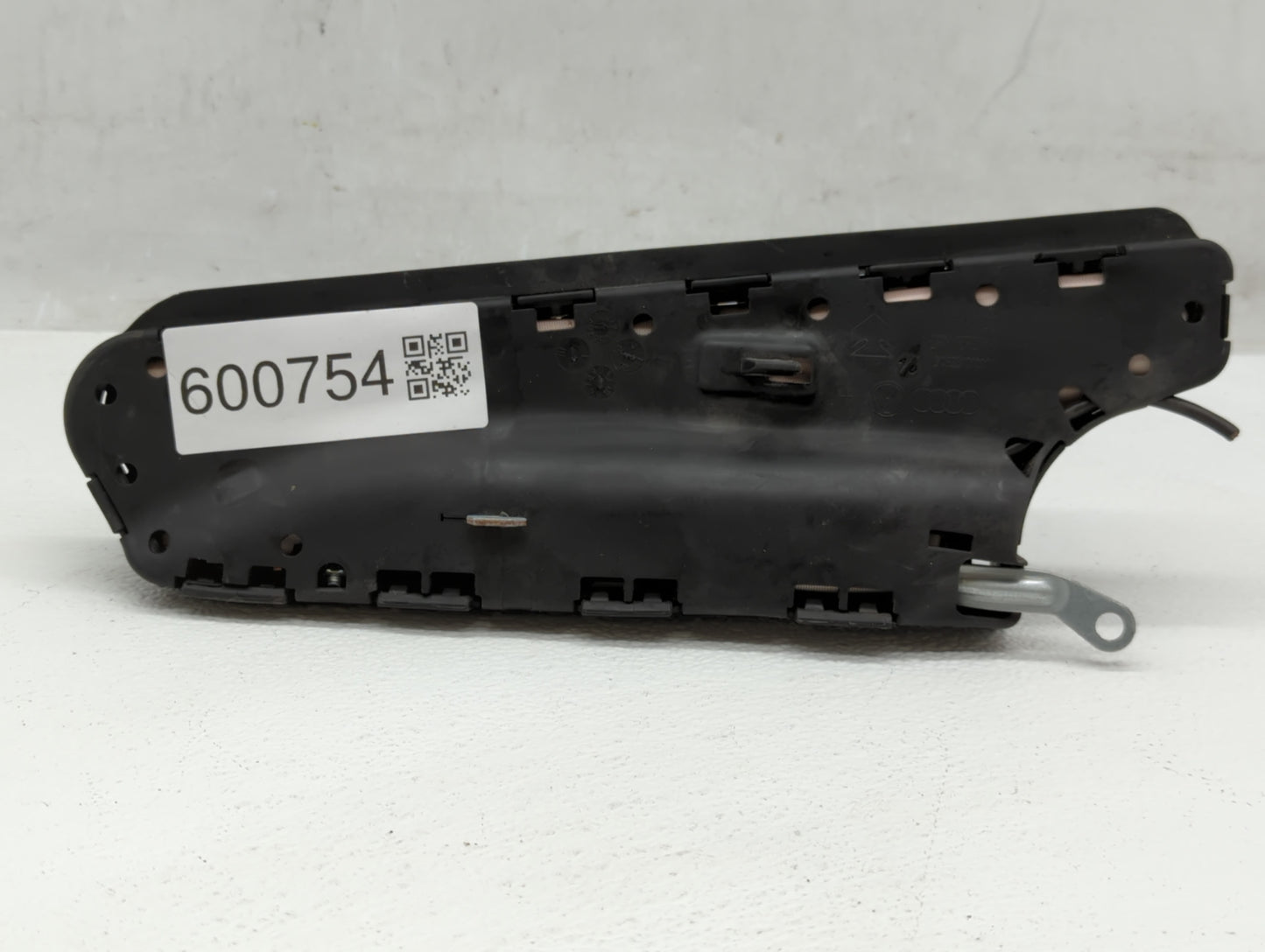 2014 Audi Q7 Air Bag Driver Left Steering Wheel Mounted - Oemusedautoparts1.com