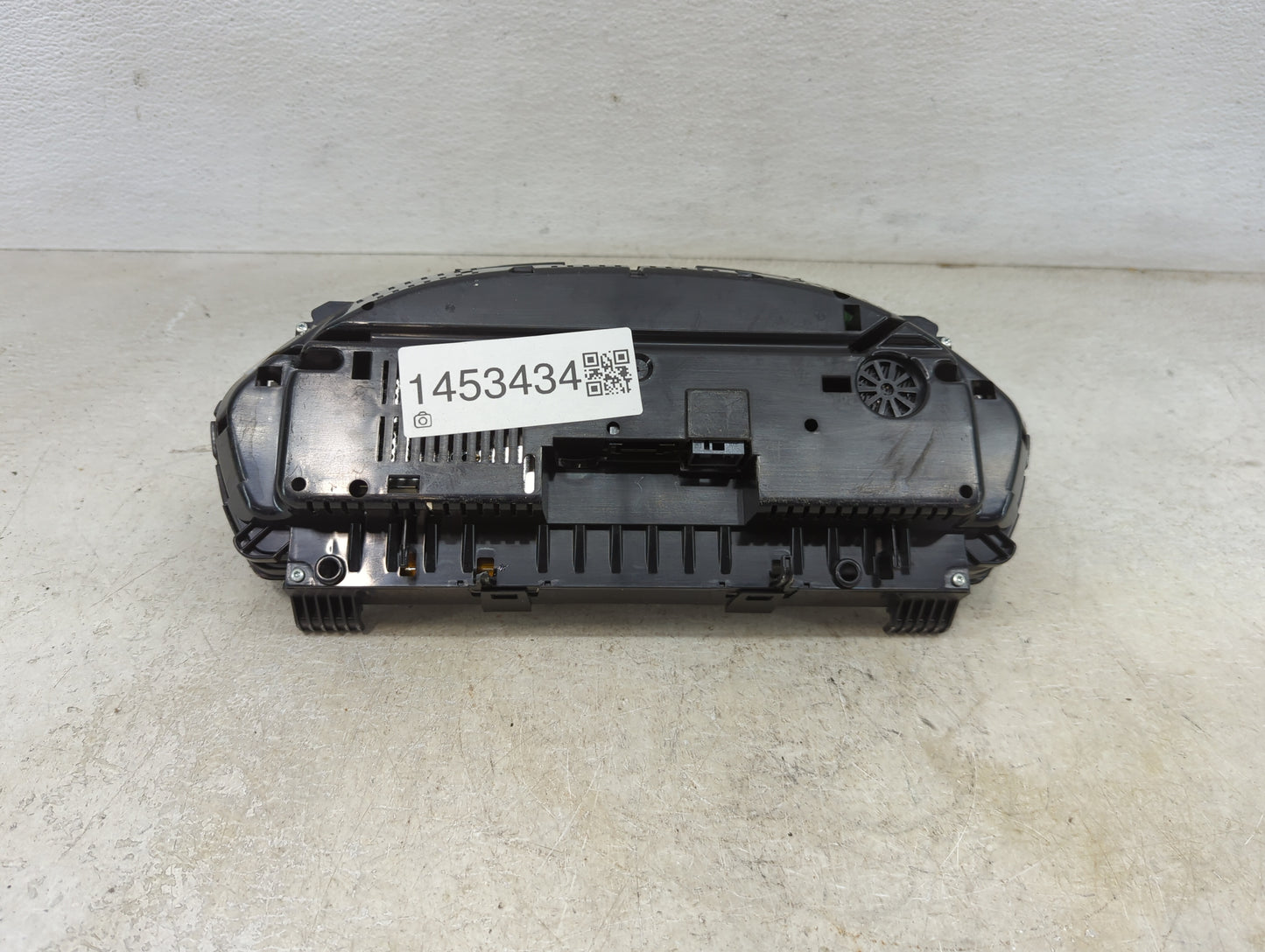 2014 Bmw 328 Instrument Cluster Speedometer Gauges P/N:9232895 9325206-01, 14369510, 30150834, IK932520601Y Miles: Fits OEM