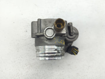 2012-2016 Bmw 528i Throttle Body P/N:1354 7588625-04 1354 7588625-03 Fits Fits 2012 2013 2014 2015 2016 2017 2018 OEM Used Auto Parts