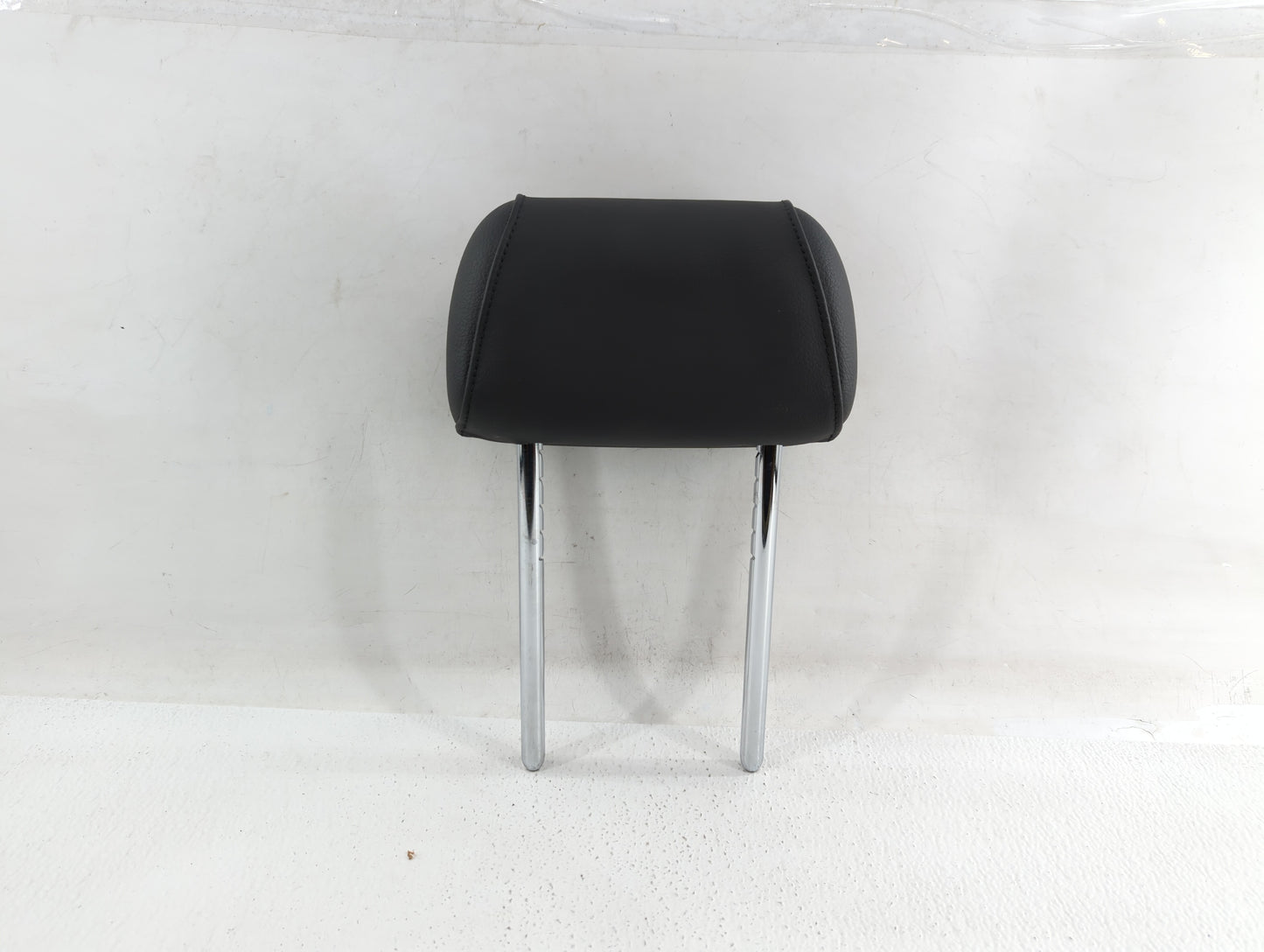 2014-2017 Bmw 535i Headrest Head Rest Rear Seat Fits Fits 2014 2015 2016 2017 OEM Used Auto Parts - Oemusedautoparts1.com