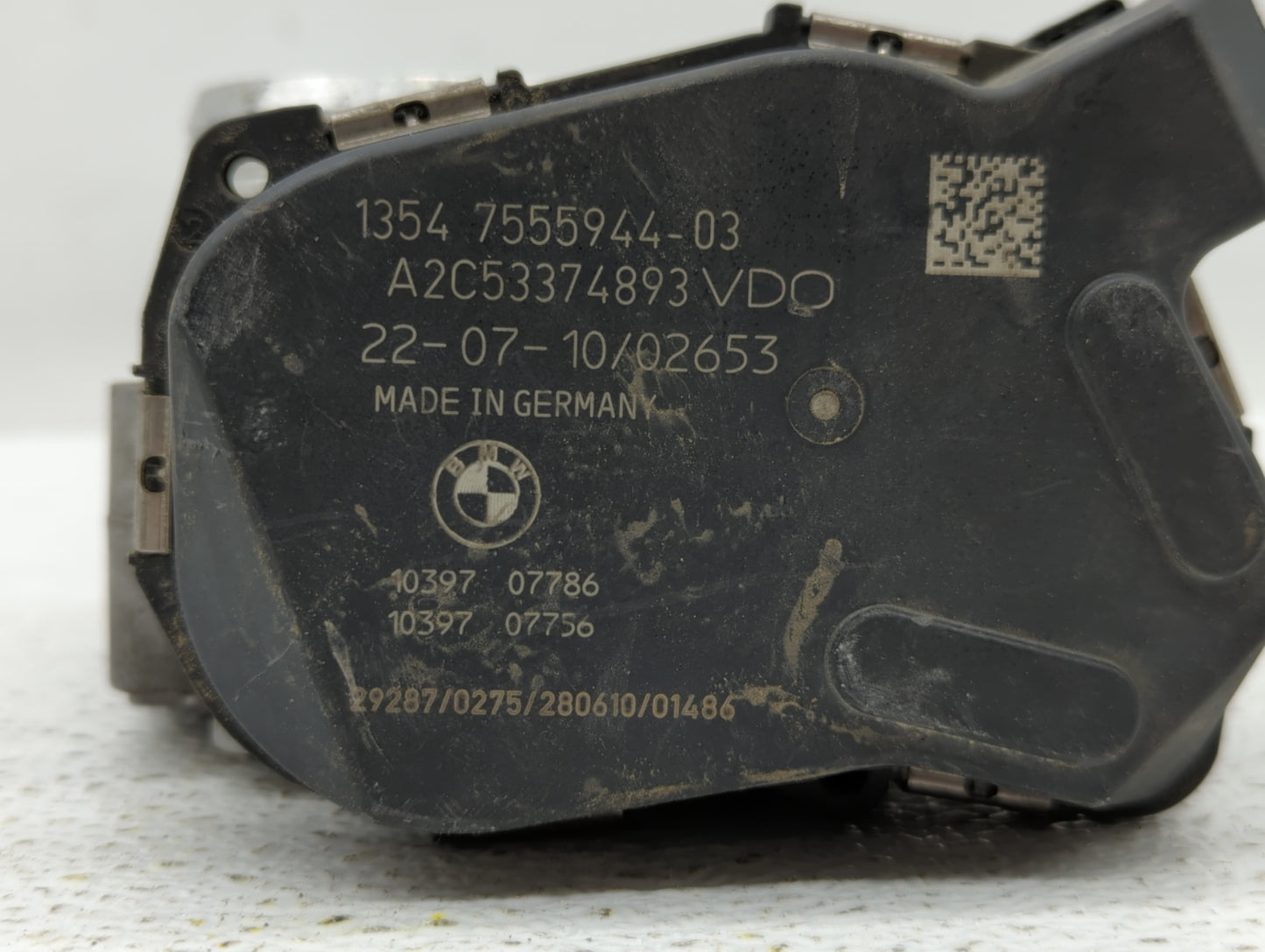 2010-2016 Bmw 550i Throttle Body P/N:7555944-03 7 555 944 Fits Fits 2008 2009 2010 2011 2012 2013 2014 2015 2016 2017 2018 O