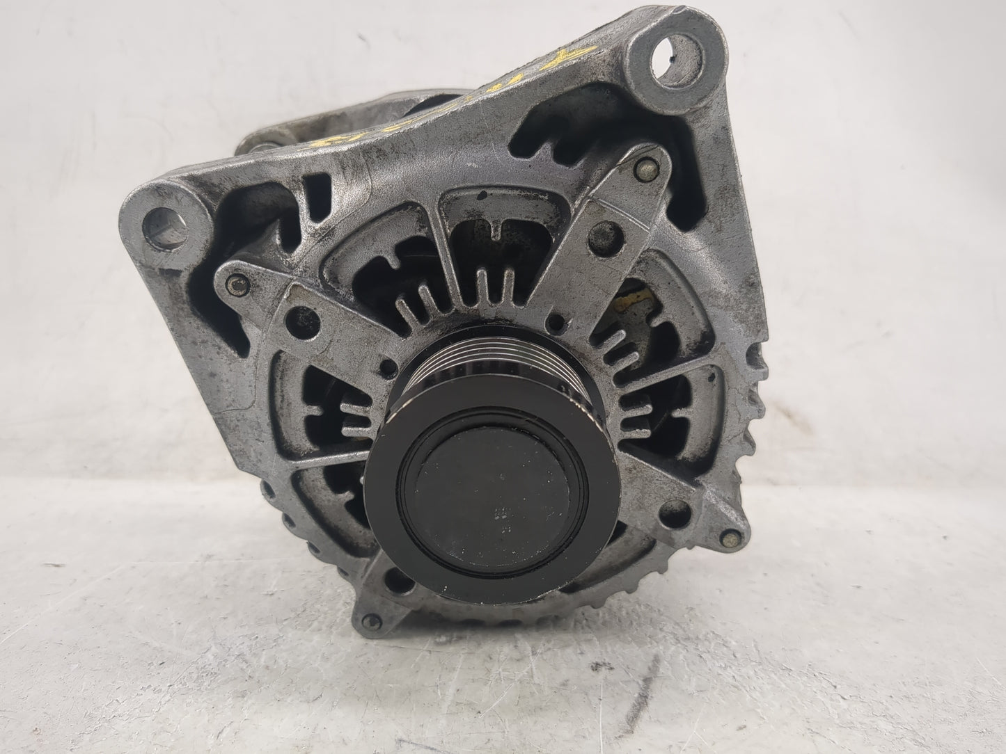 2012-2015 Bmw X1 Alternator Replacement Generator Charging Assembly Engine OEM P/N:7605061-05 104210-6404 Fits OEM Used Auto