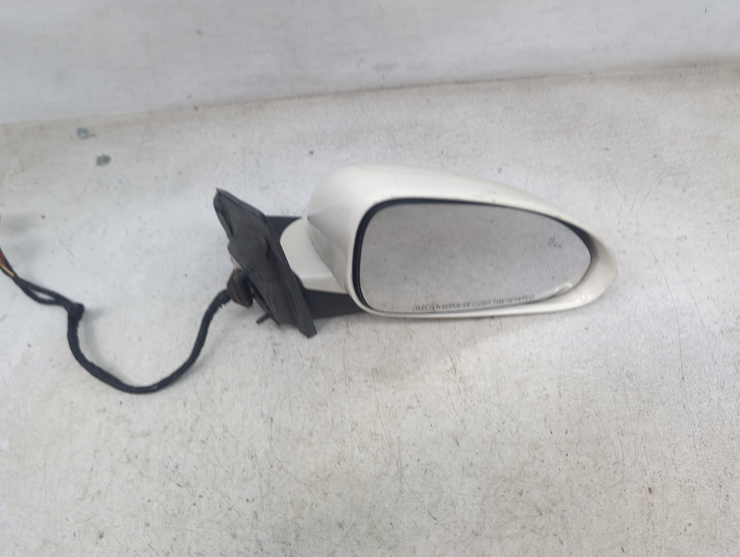 2013-2017 Buick Enclave Passenger Side View Mirror - Right Door Mirror OEM Used - Oemusedautoparts1.com