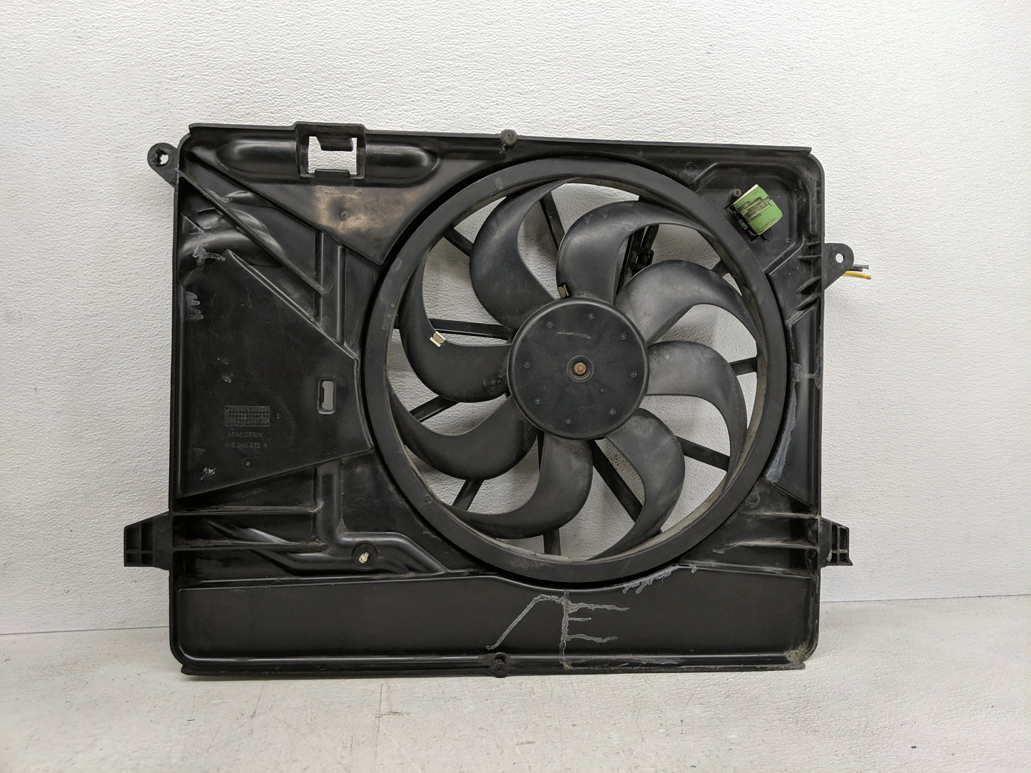 2014-2021 Buick Encore Electric Radiator Cooling Fan Motor Assembly P/N:307000776 623119 Fits OEM Used Auto Parts - Oemuseda