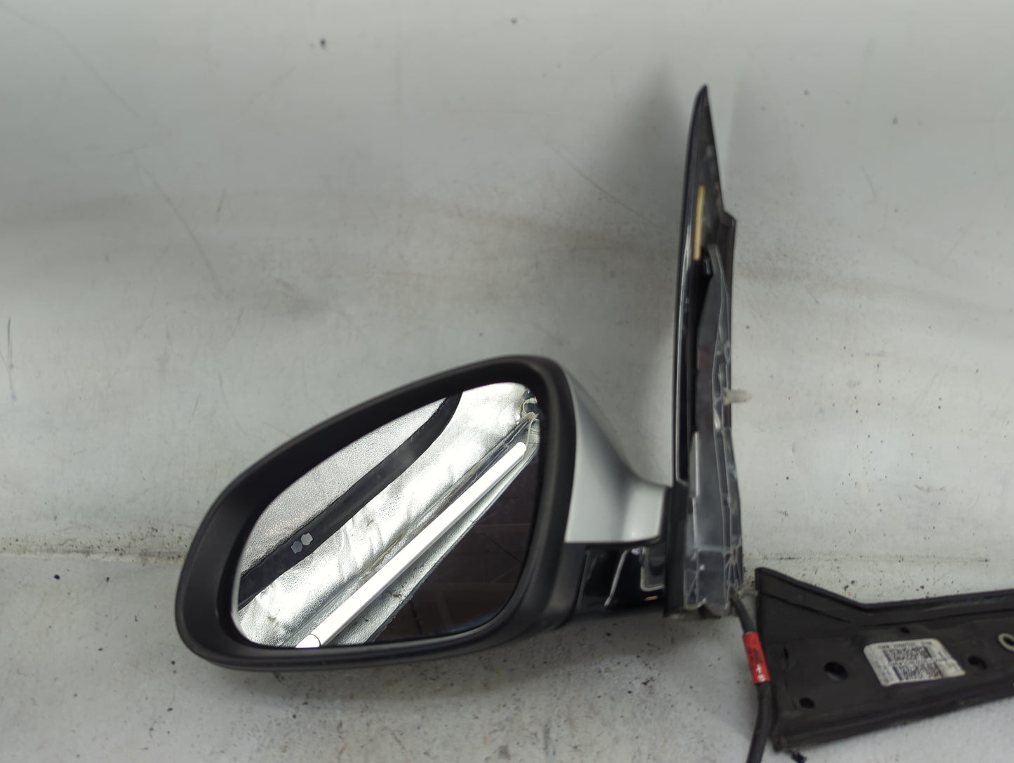 2013-2017 Buick Verano Driver Side View Mirror - Left Door Mirror OEM Used - Oemusedautoparts1.com