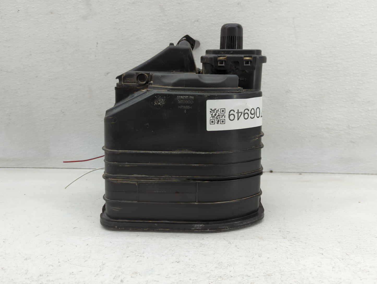 2014 Buick Verano Fuel Vapor Charcoal Canister 706949 - Oemusedautoparts1.com