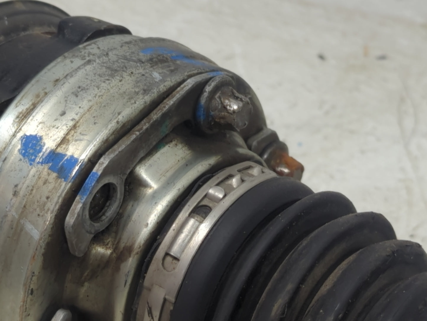 2014-2018 Cadillac Ats Axle Shaft Rear Passenger Cv C/v - Oemusedautoparts1.com