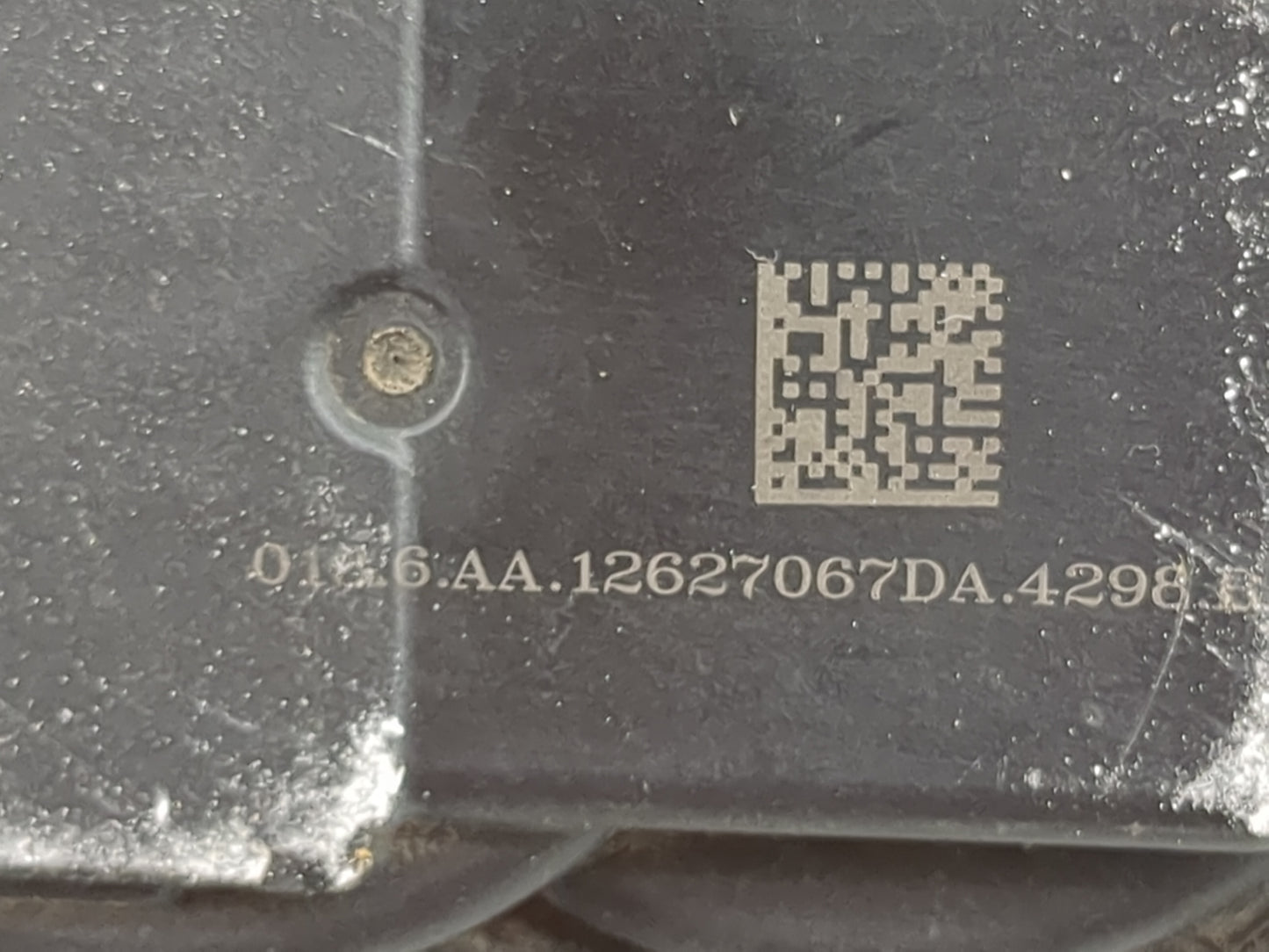 2013-2018 Cadillac Ats Throttle Body P/N:12627067DA Fits Fits 2013 2014 2015 2016 2017 2018 2019 2020 2021 OEM Used Auto Par