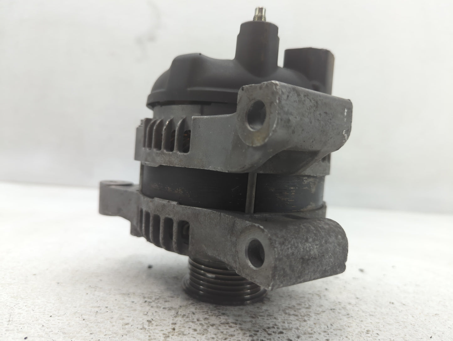 2013-2016 Cadillac Srx Alternator Replacement Generator Charging Assembly Engine OEM P/N:104211-8161 22988006 Fits OEM Used