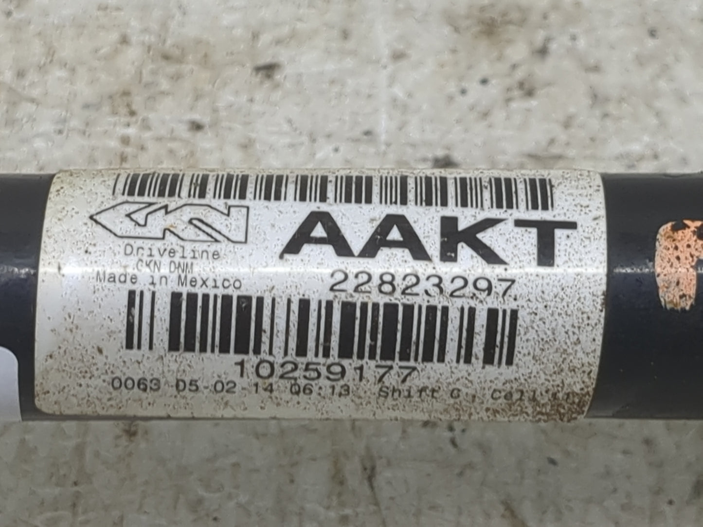 2013-2019 Cadillac Xts Axle Shaft Rear Driver Cv C/v - Oemusedautoparts1.com