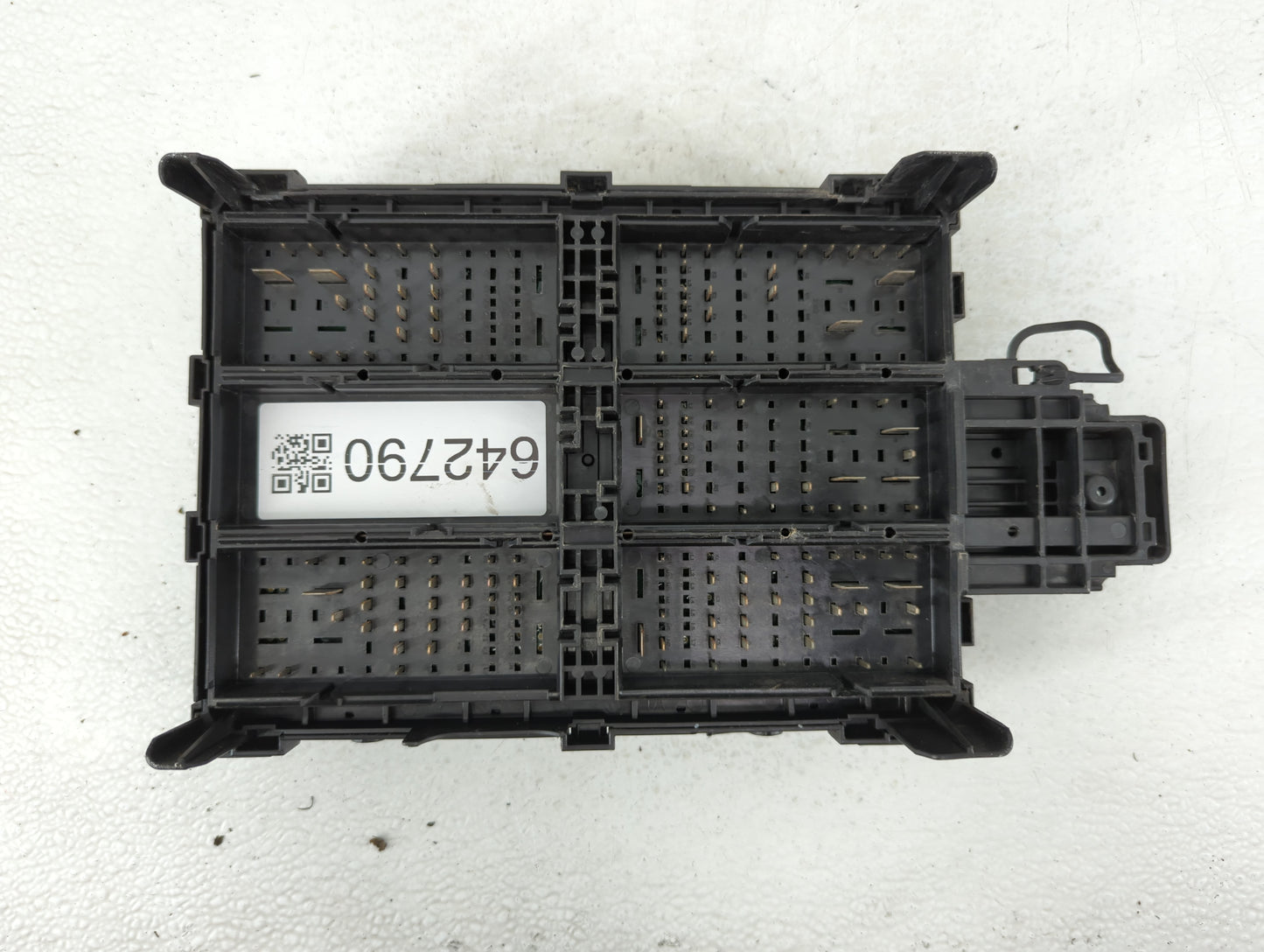 2014 Cadillac Xts Fusebox Fuse Box Panel Relay Module P/N:13500114 13500127 Fits OEM Used Auto Parts - Oemusedautoparts1.com