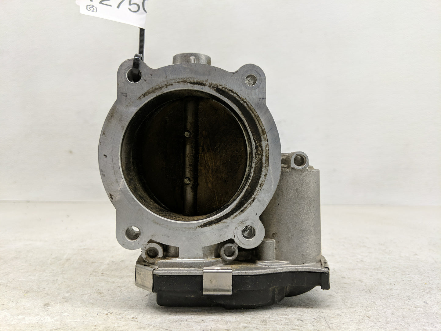2012-2015 Chevrolet Camaro Throttle Body P/N:2070 K4238 Fits Fits 2012 2013 2014 2015 2016 2017 2018 2019 2020 2021 2022 OEM