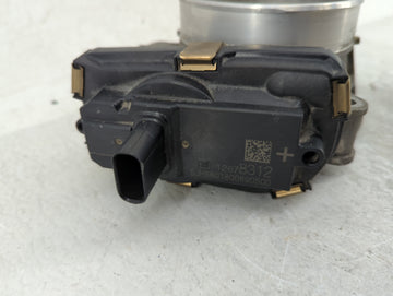 2014-2020 Chevrolet Corvette Throttle Body P/N:12678312 Fits Fits 2014 2015 2016 2017 2018 2019 2020 2021 2022 OEM Used Auto Parts
