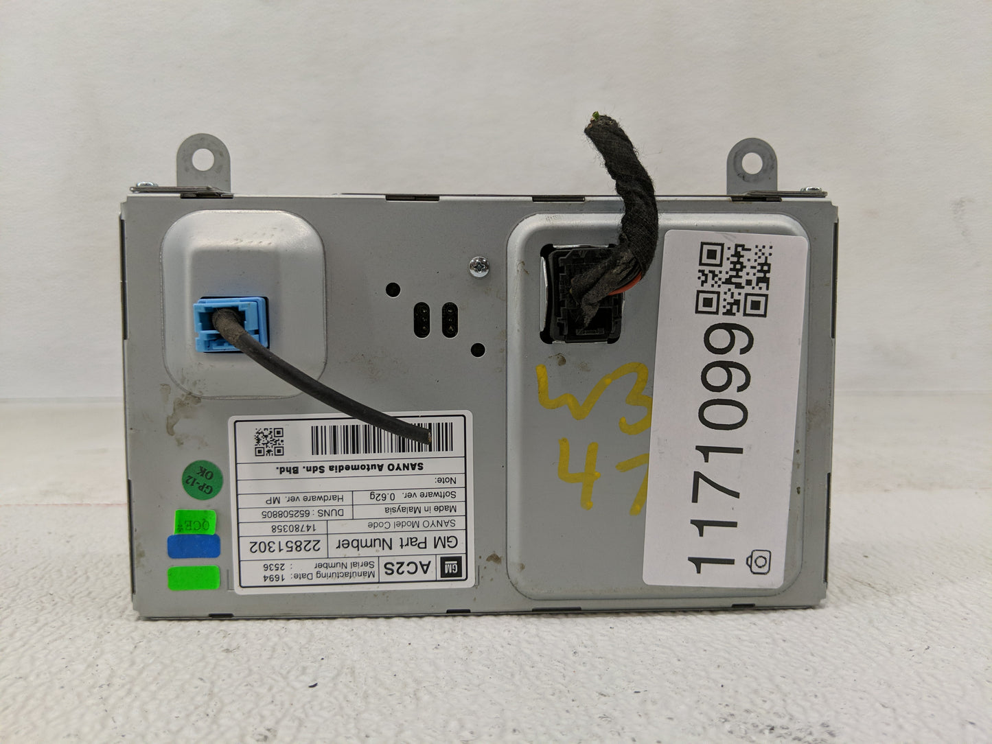 2014 Chevrolet Cruze Radio AM FM Cd Player Receiver Replacement P/N:22851302 Fits OEM Used Auto Parts - Oemusedautoparts1.co