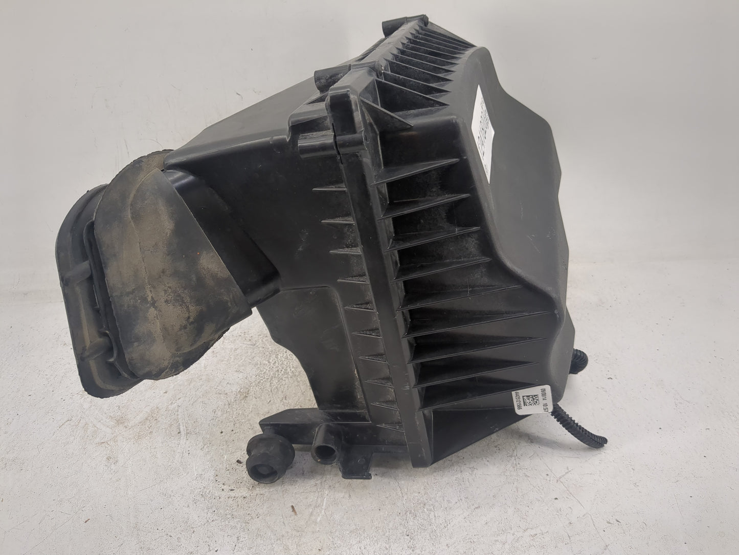 2014 Chevrolet Cruze Air Cleaner Intake-duct Hose Tube - Oemusedautoparts1.com