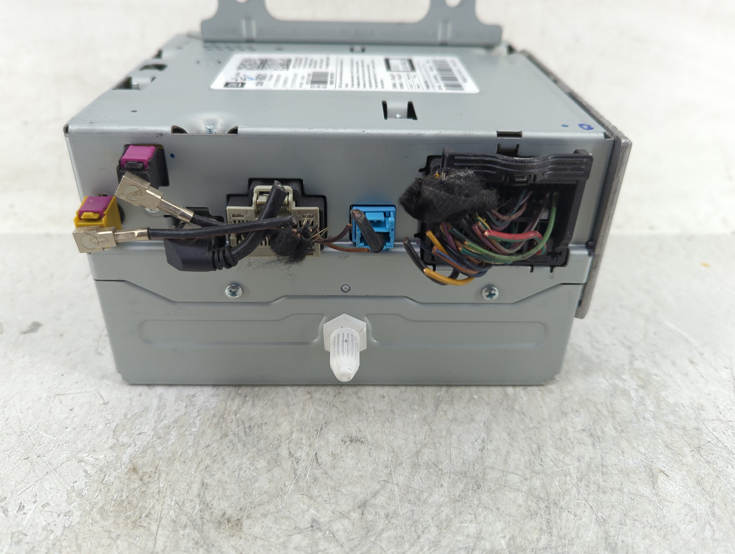 2014 Chevrolet Cruze Radio AM FM Cd Player Receiver Replacement Fits OEM Used Auto Parts - Oemusedautoparts1.com