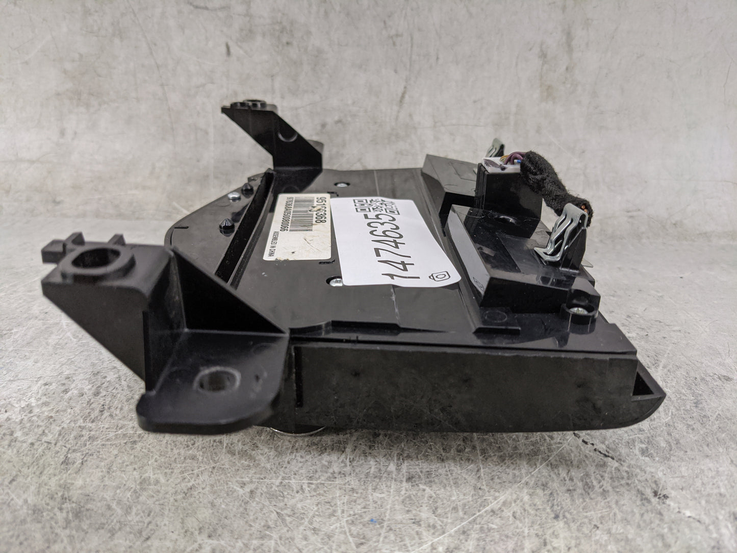 2013-2016 Chevrolet Cruze Radio Control Panel 1474635 - Oemusedautoparts1.com