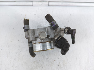 2011-2016 Chevrolet Cruze Throttle Body P/N:55577375 55561495 Fits Fits 2009 2010 2011 2012 2013 2014 2015 2016 2017 2018 OEM Used Auto Parts