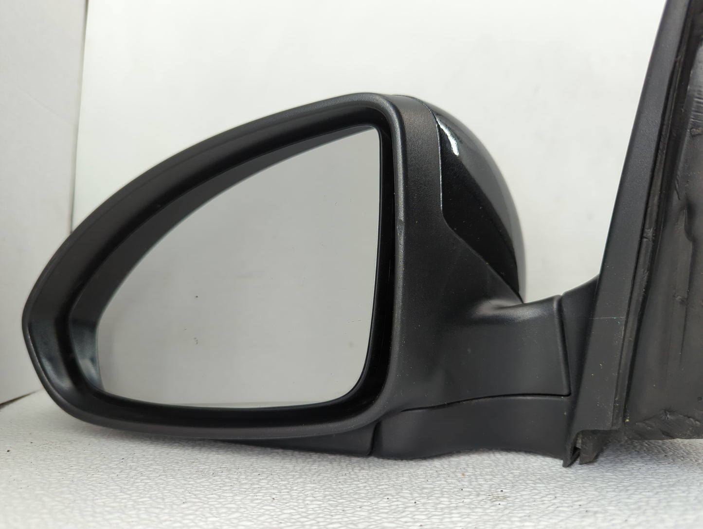 2011-2016 Chevrolet Cruze Driver Side View Mirror - Left Door Mirror OEM Used - Oemusedautoparts1.com