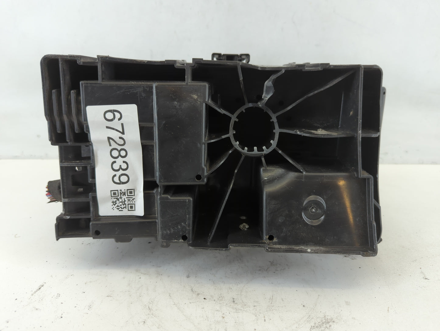 2011-2014 Chevrolet Cruze Fusebox Fuse Box Panel Relay Module P/N:142873 95216200_02 Fits Fits 2011 2012 2013 2014 OEM Used