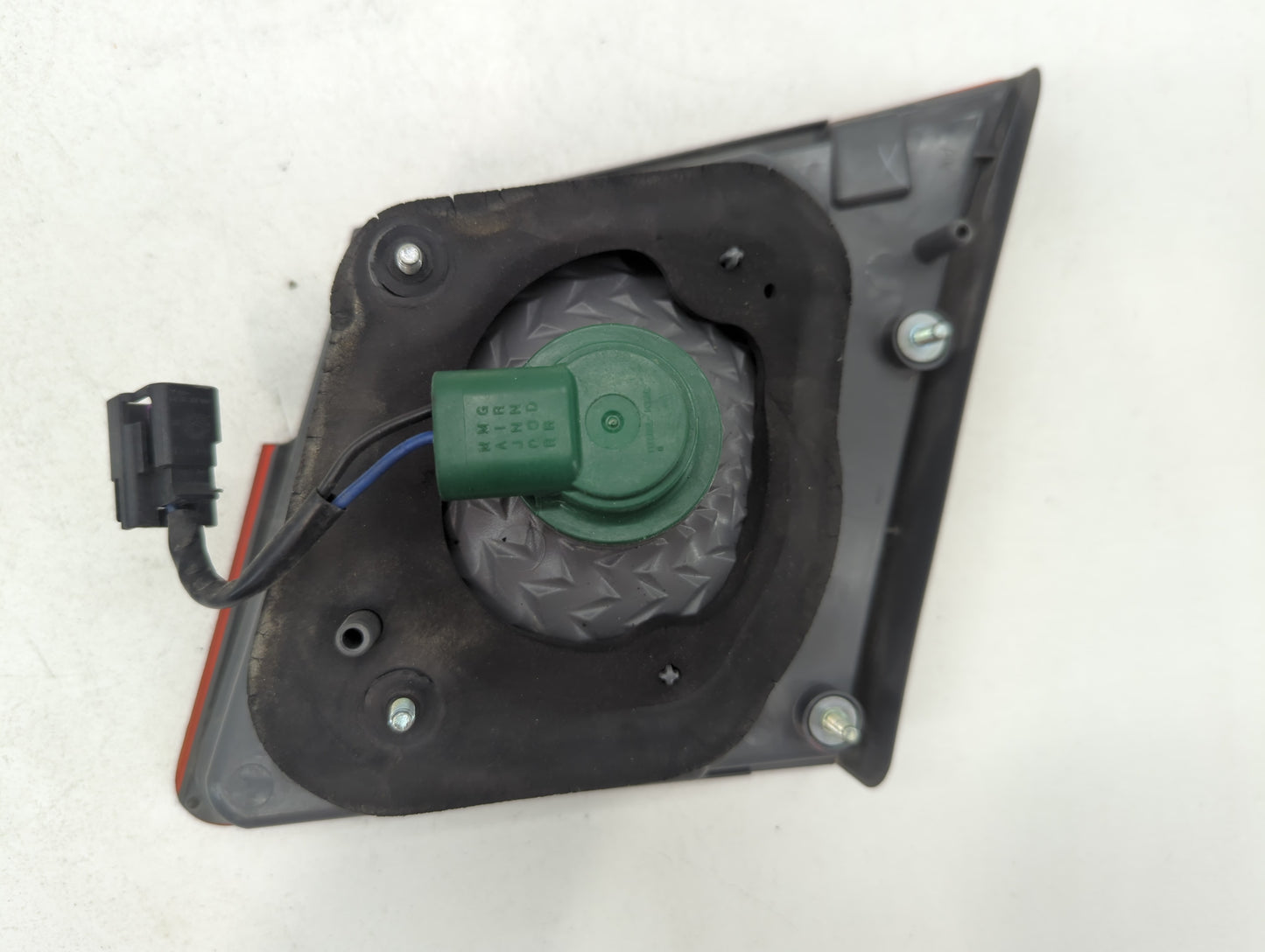 2011-2016 Chevrolet Cruze Tail Light Assembly Passenger Right OEM P/N:12V#3057KLCP Fits Fits 2011 2012 2013 2014 2015 2016 O