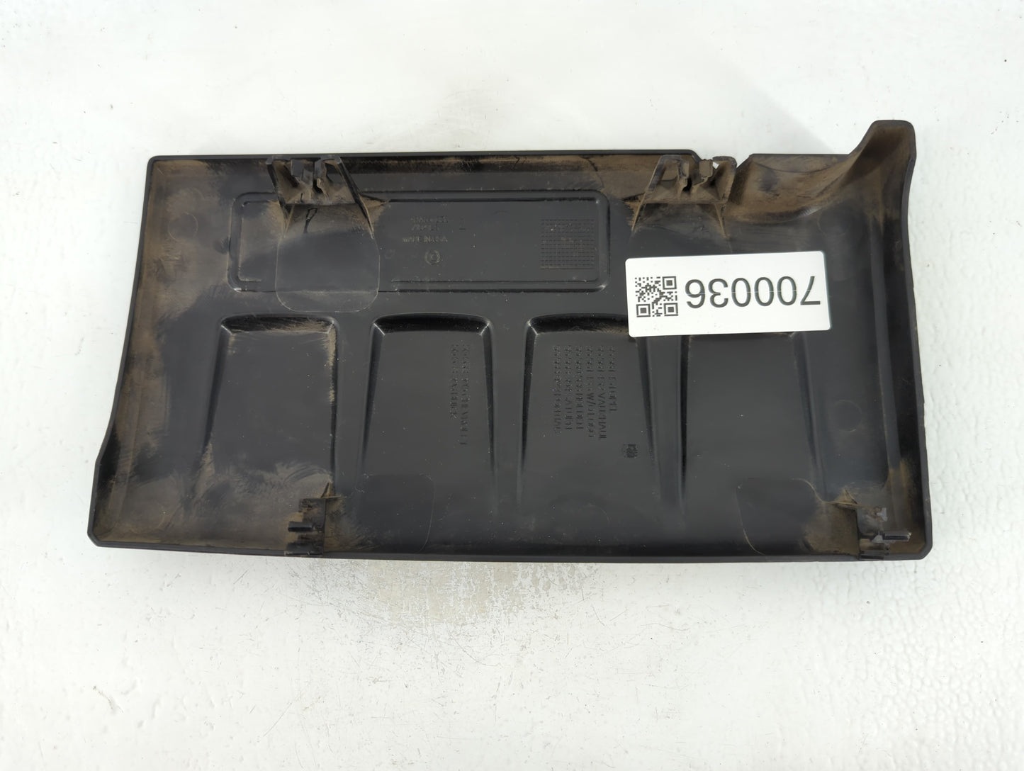 2014 Chevrolet Cruze Engine Cover - Oemusedautoparts1.com
