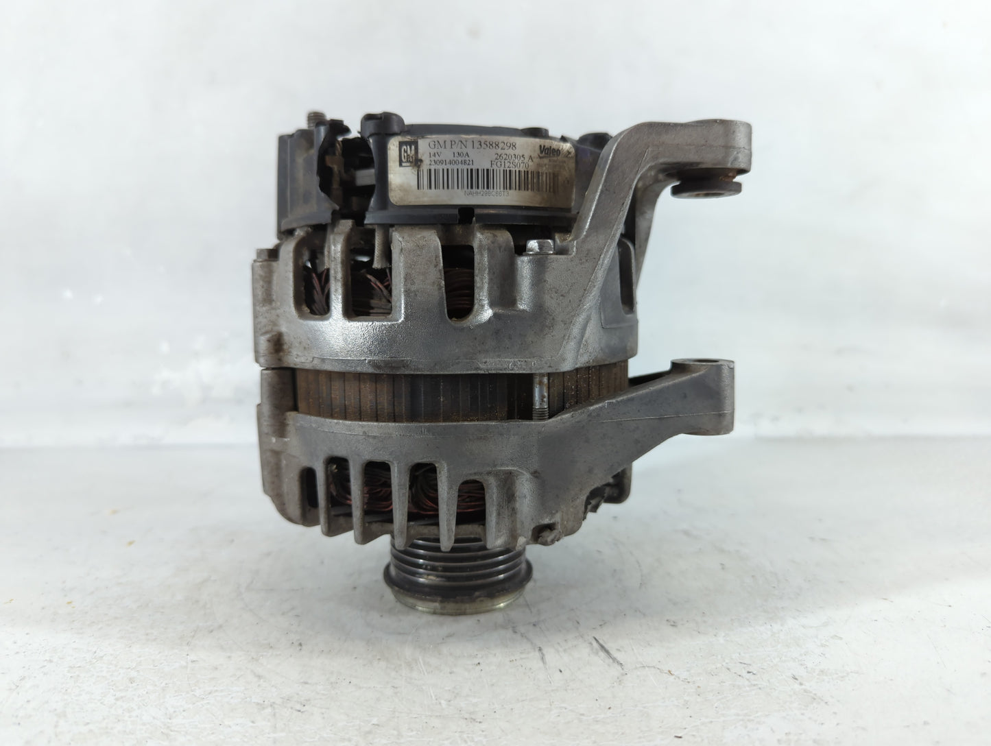 2011-2016 Chevrolet Cruze Alternator Replacement Generator Charging Assembly Engine OEM P/N:2620305 A 13588298 Fits OEM Used