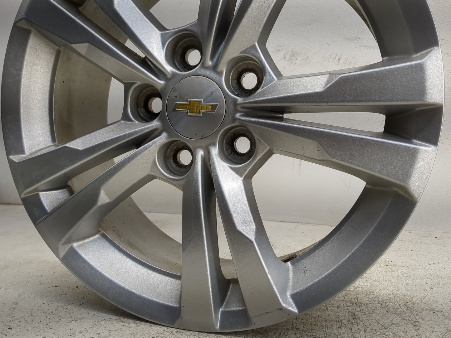 2010-2017 Chevrolet Equinox Oem Wheel Rim 1127780 - Oemusedautoparts1.com