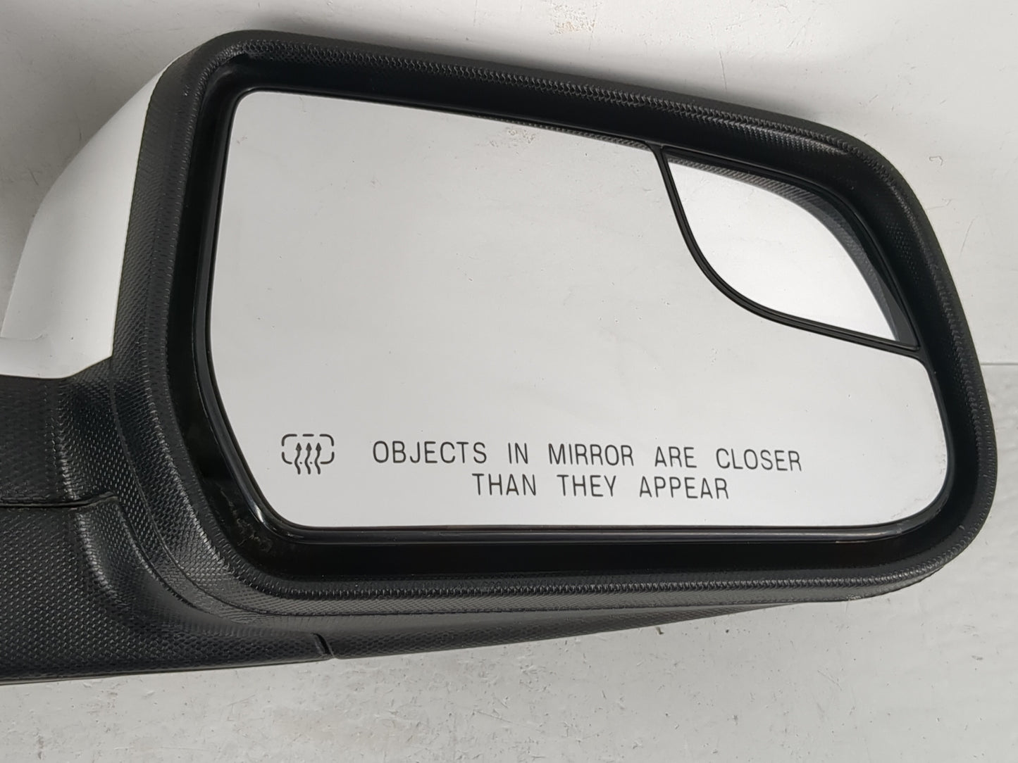 2011-2014 Chevrolet Equinox Passenger Side View Mirror - Right Door Mirror OEM Used - Oemusedautoparts1.com
